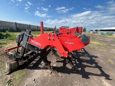 Глибокорозпушувач Quivogne SSDR 7/300