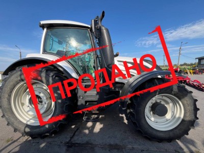 Колісний трактор Valtra T194 Active