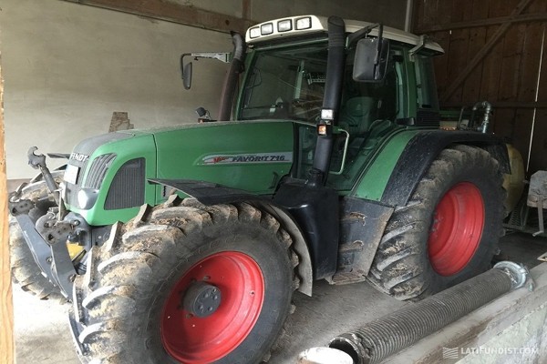 Старенький Fendt Vavorit 716